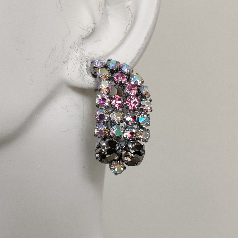 VTG Austrian Crystal Clip On Earrings EUC